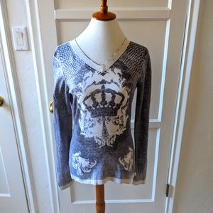 CAbi Crown Royal vintage cashmere blend v neck top size medium